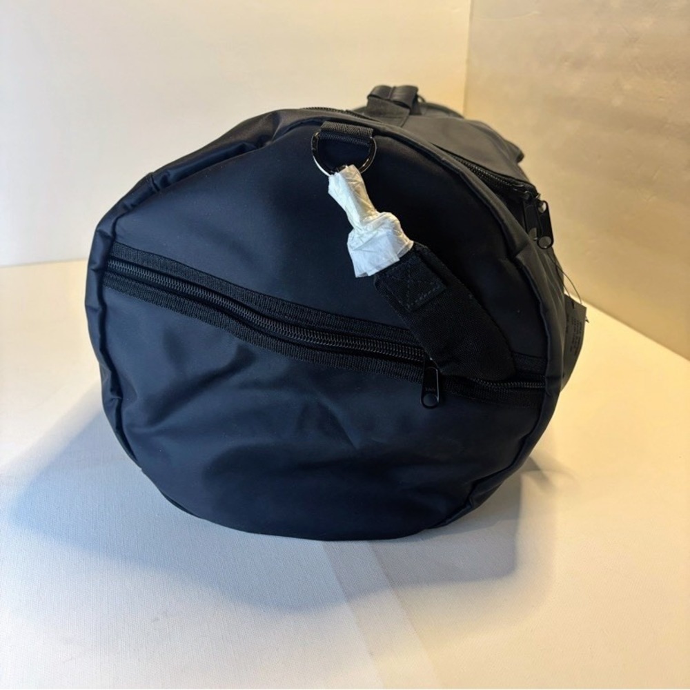 New DKNY Black Travel Set Duffle Gym + Toiletry Bag Sports Weekend Donna Karan - Picture 5 of 16